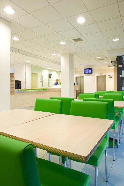 ibis budget Newport Buitenkant foto