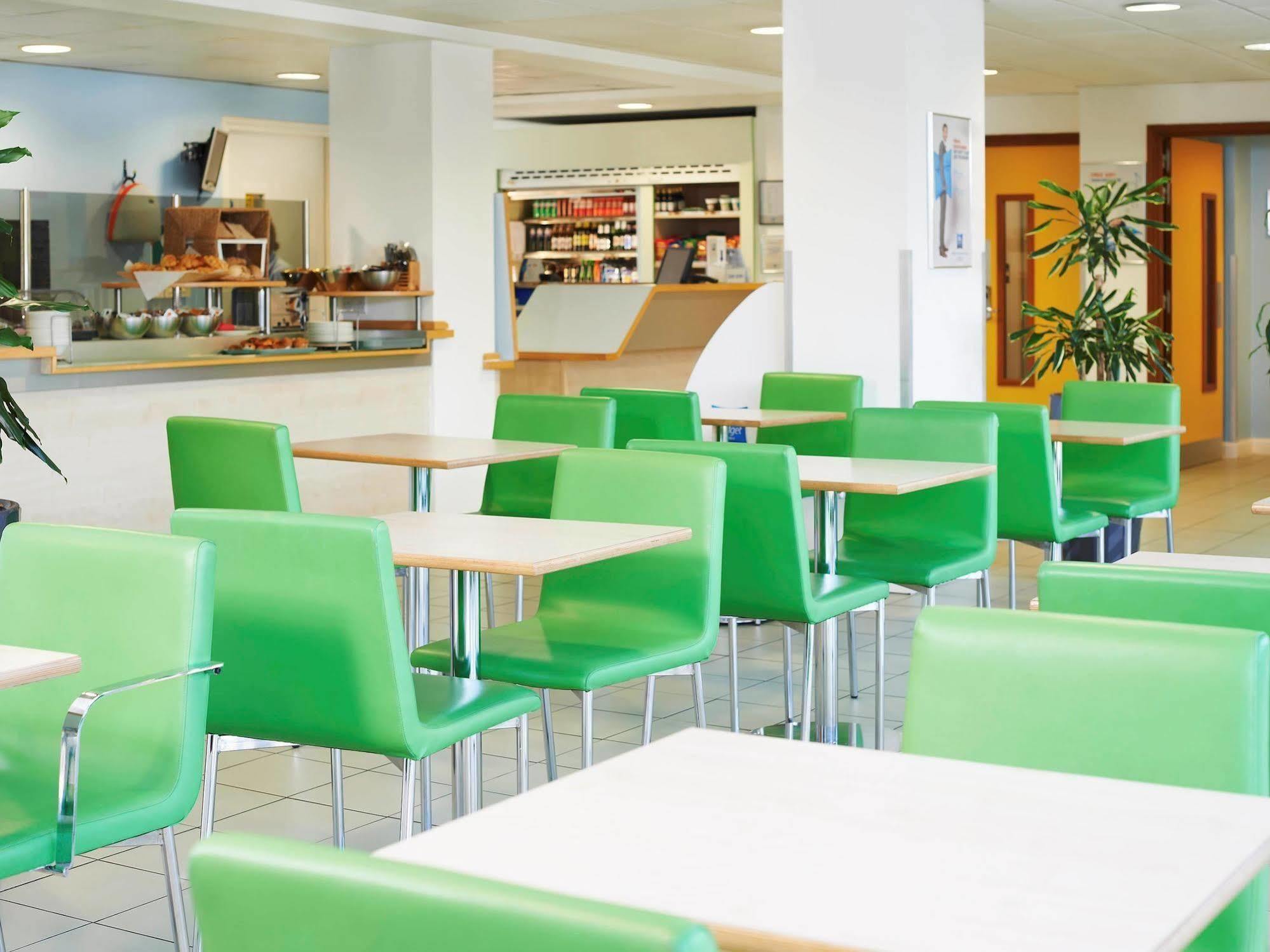 ibis budget Newport Buitenkant foto