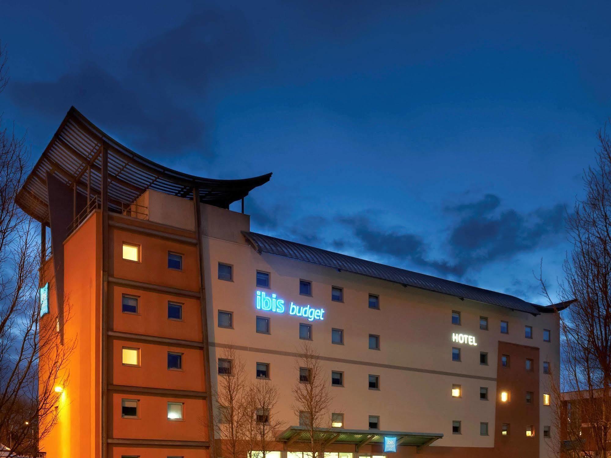 ibis budget Newport Buitenkant foto